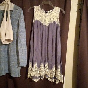 Knee length flowy lace size M